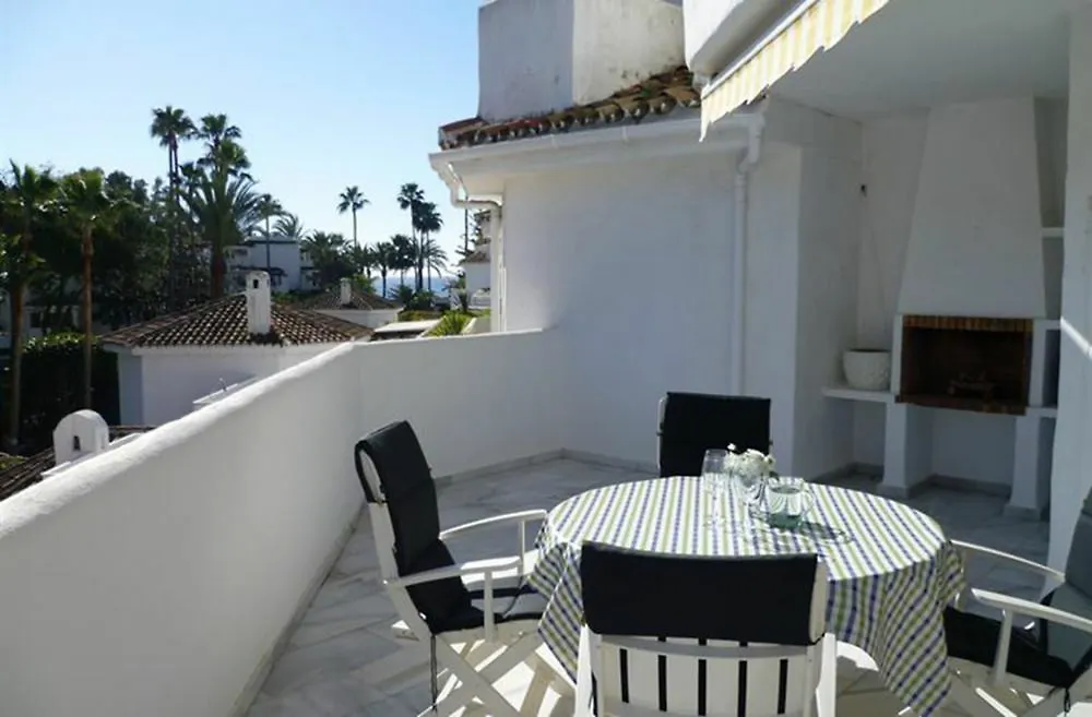 Apartment Real De Zaragoza Marbella 3*,  Spagna